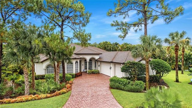 2229 Goshawk CT, Naples, FL 34105