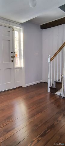 21B Hoydens Hill Road, Fairfield, CT 06824