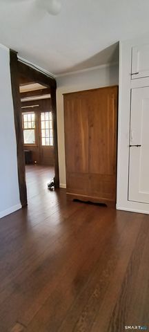 21B Hoydens Hill Road, Fairfield, CT 06824