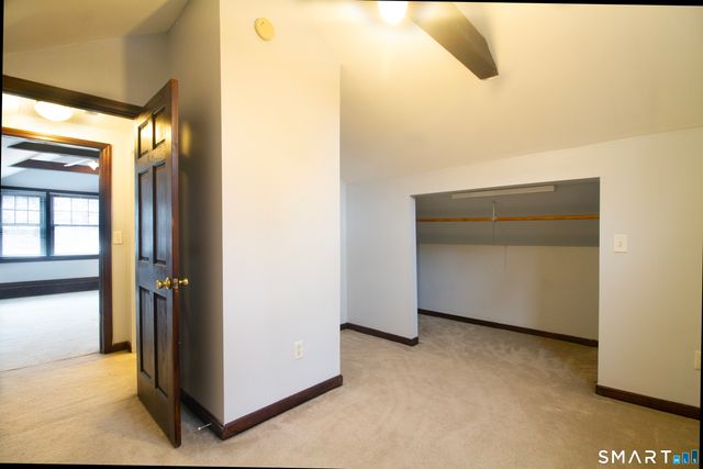 21B Hoydens Hill Road, Fairfield, CT 06824