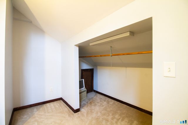 21B Hoydens Hill Road, Fairfield, CT 06824