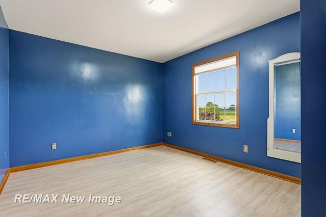 4881 N Gleaner Road, Freeland, MI 48623