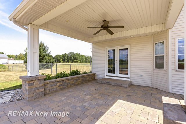 4881 N Gleaner Road, Freeland, MI 48623