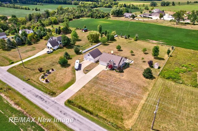 4881 N Gleaner Road, Freeland, MI 48623