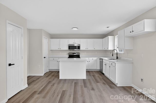 3212 Osceola Lane, Charlotte, NC 28269