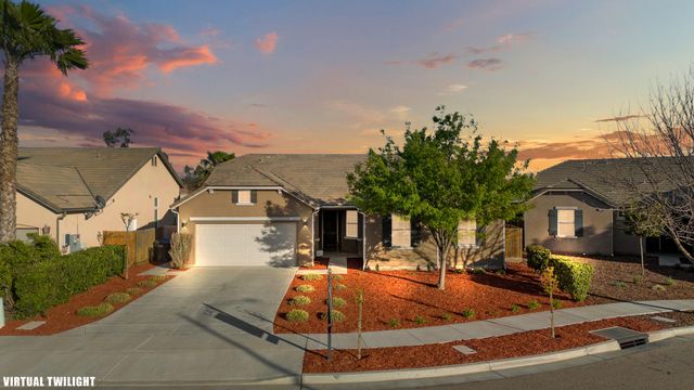 1148 Par Avenue, Lemoore, CA 93245