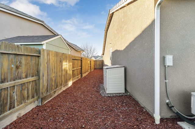 1148 Par Avenue, Lemoore, CA 93245