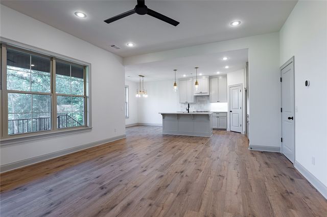 8 Strathdon Lane, Bella Vista, AR 72715