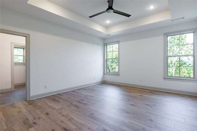 8 Strathdon Lane, Bella Vista, AR 72715