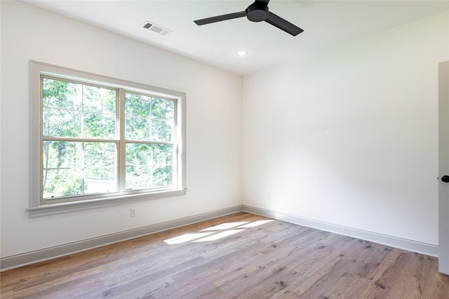 8 Strathdon Lane, Bella Vista, AR 72715
