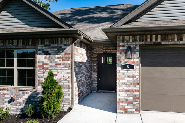 8 Strathdon Lane, Bella Vista, AR 72715