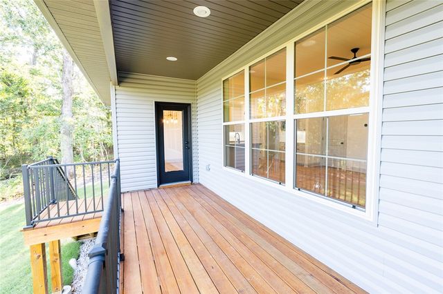 8 Strathdon Lane, Bella Vista, AR 72715