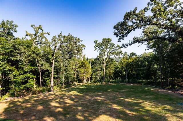 8 Strathdon Lane, Bella Vista, AR 72715