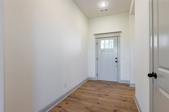 8 Strathdon Lane, Bella Vista, AR 72715
