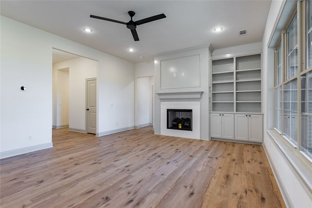 8 Strathdon Lane, Bella Vista, AR 72715