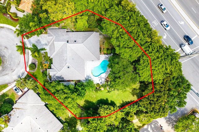 3010 Hampton Circle, Boca Raton, FL 33434