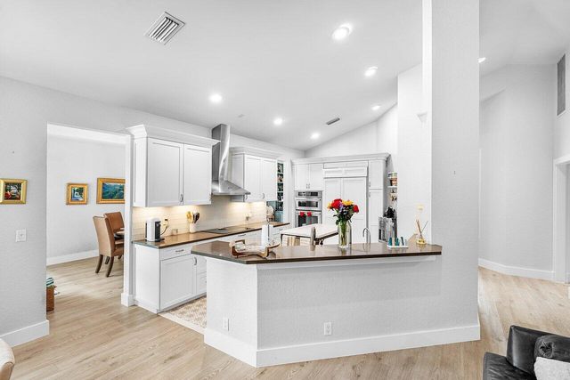 3010 Hampton Circle, Boca Raton, FL 33434