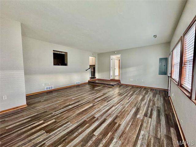 5513 Pontiac Drive, Fairview Heights, IL 62208