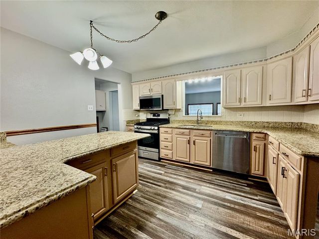 5513 Pontiac Drive, Fairview Heights, IL 62208