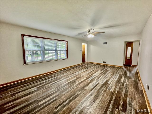5513 Pontiac Drive, Fairview Heights, IL 62208
