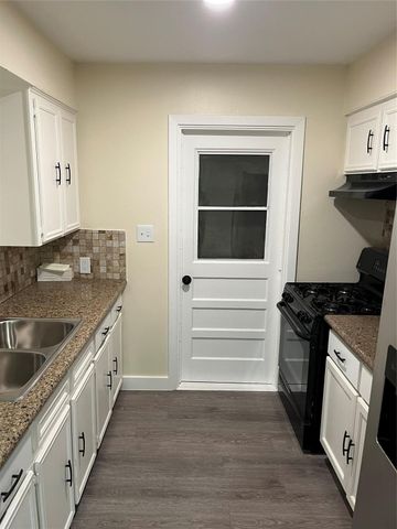 8730 Cowart Street, Houston, TX 77029