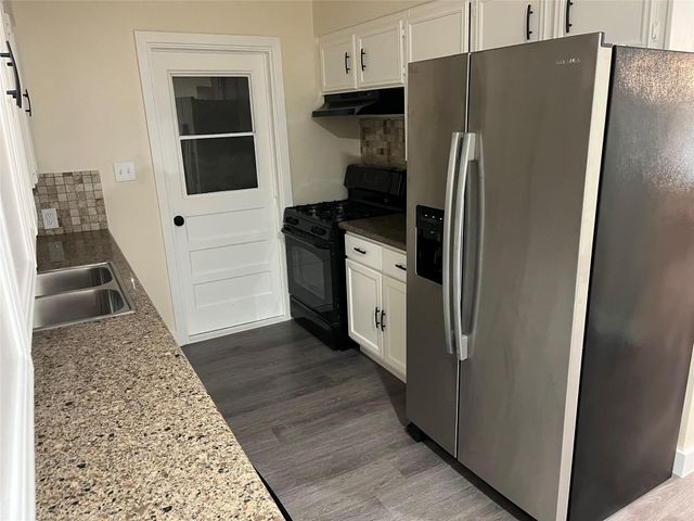 8730 Cowart Street, Houston, TX 77029