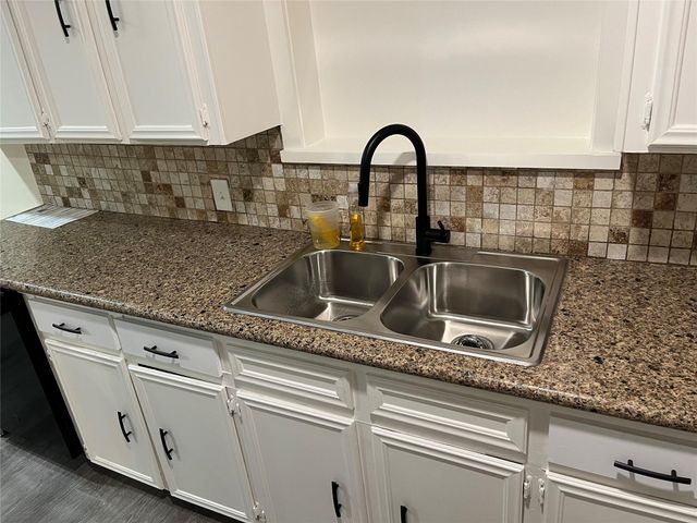 8730 Cowart Street, Houston, TX 77029