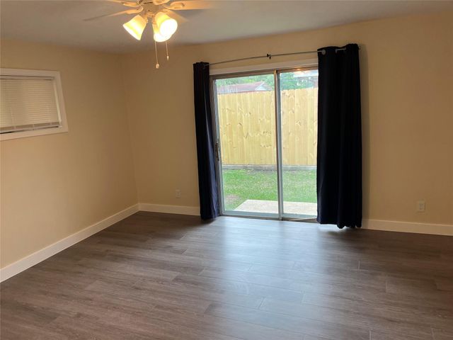 8730 Cowart Street, Houston, TX 77029
