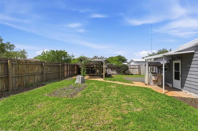 142 FLORENCE BOULEVARD, Debary, FL 32713