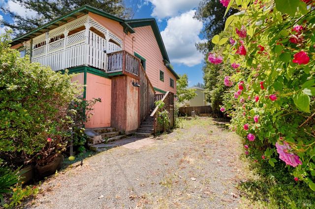 16344 5th St, Guerneville, CA 95446