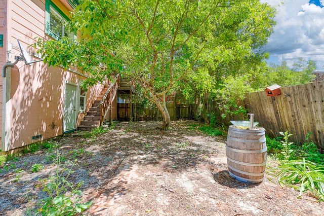 16344 5th St, Guerneville, CA 95446