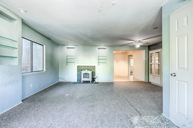 16344 5th St, Guerneville, CA 95446