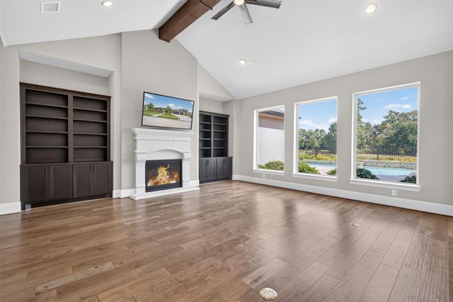 31424 Creekside Oaks Lane, Spring, TX 77386