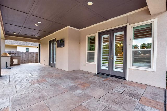 31424 Creekside Oaks Lane, Spring, TX 77386
