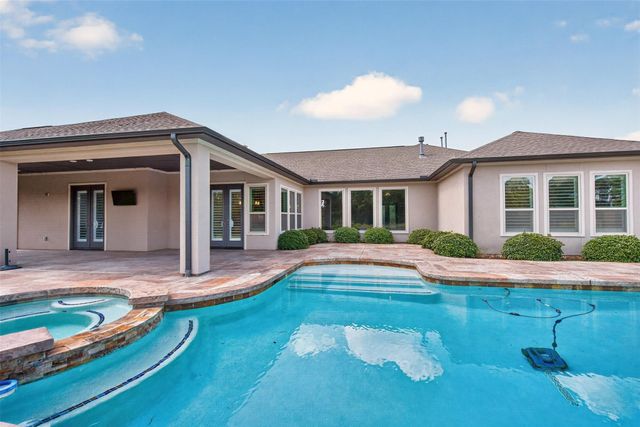31424 Creekside Oaks Lane, Spring, TX 77386