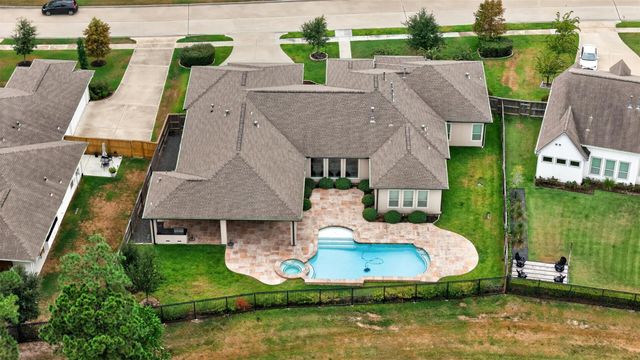 31424 Creekside Oaks Lane, Spring, TX 77386