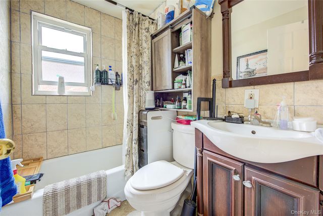 215-10 99th Avenue, Queens Village, NY 11429