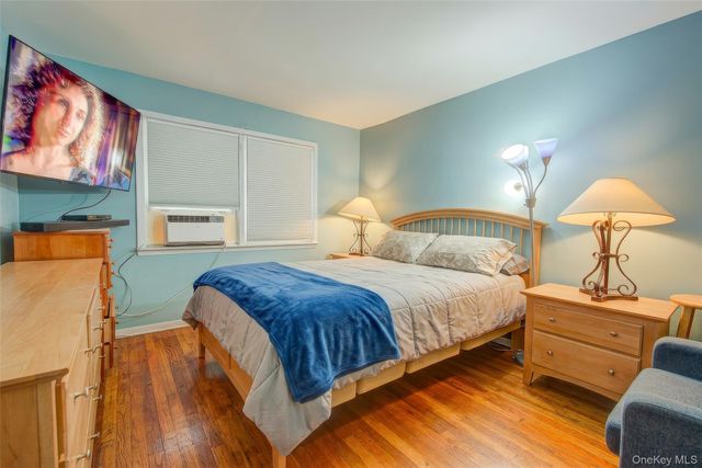 215-10 99th Avenue, Queens Village, NY 11429