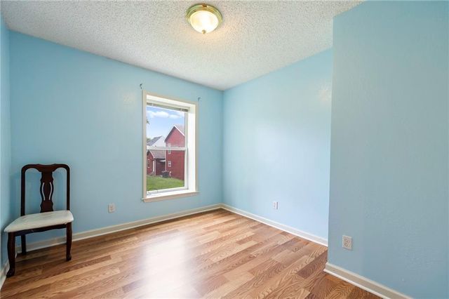 2005 E 34th Street, Kansas City, MO 64109