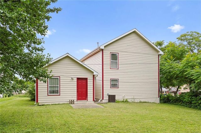 2005 E 34th Street, Kansas City, MO 64109
