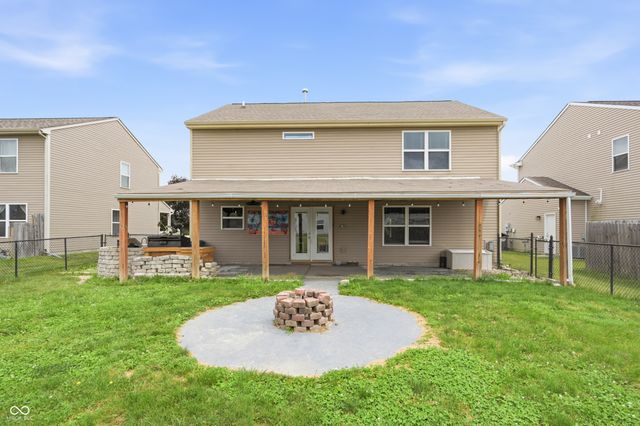 3140 Monterey Drive, Whiteland, IN 46184