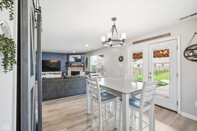 3140 Monterey Drive, Whiteland, IN 46184