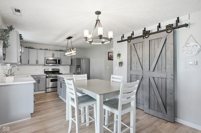 3140 Monterey Drive, Whiteland, IN 46184