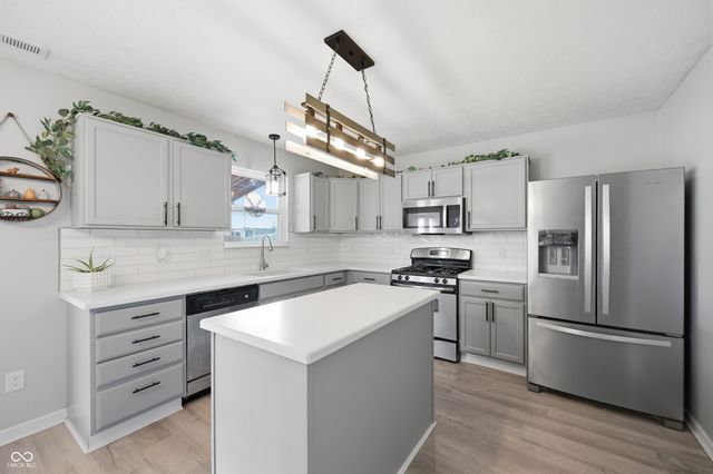 3140 Monterey Drive, Whiteland, IN 46184