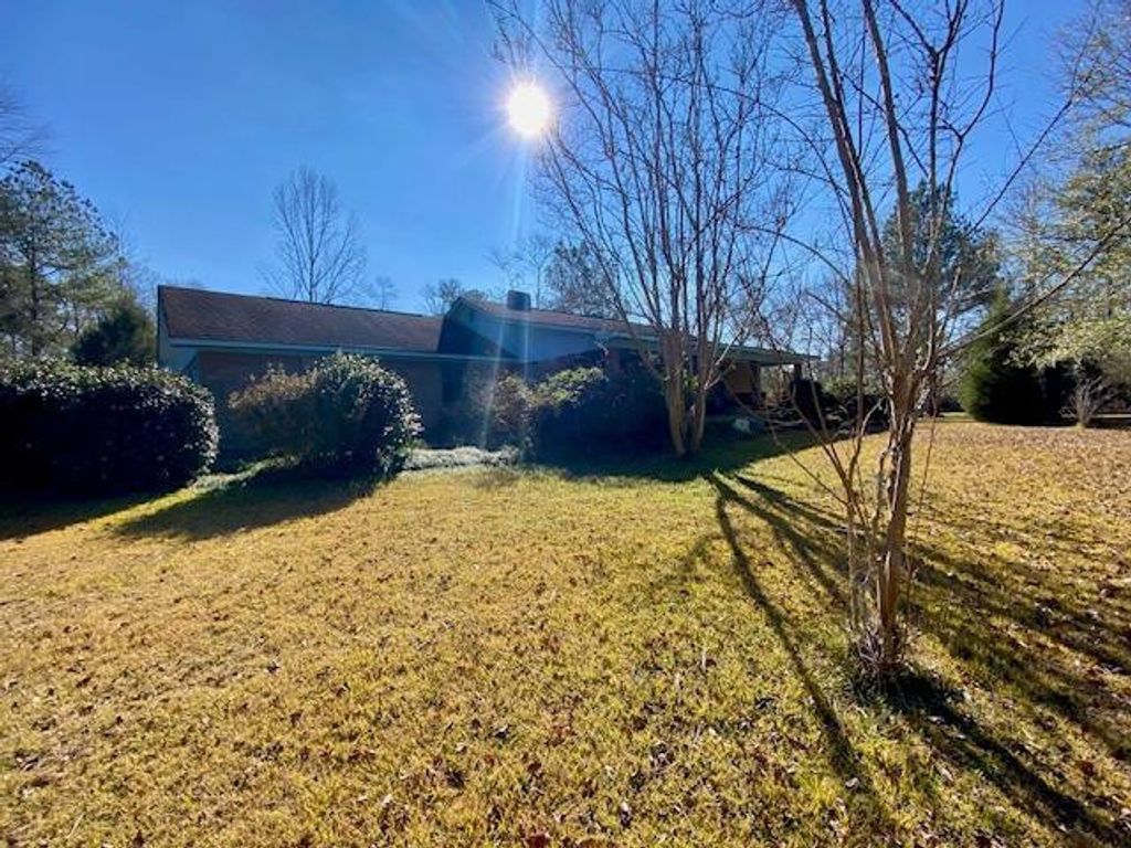 3420 Lower Gladding Road, Magnolia, MS 39652