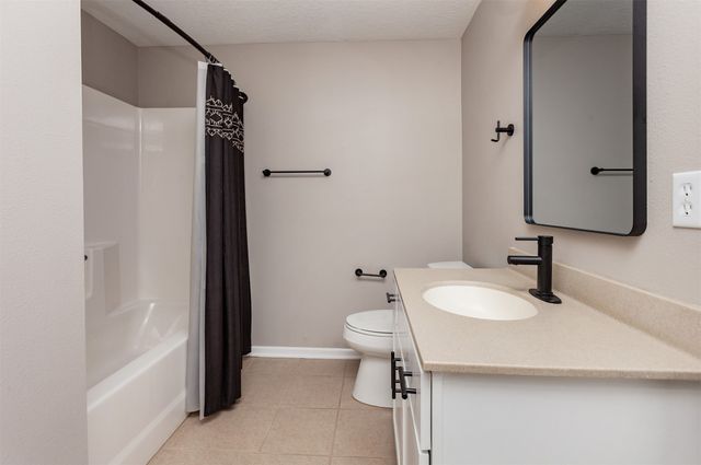3616 SW Timberline Court, Ankeny, IA 50023
