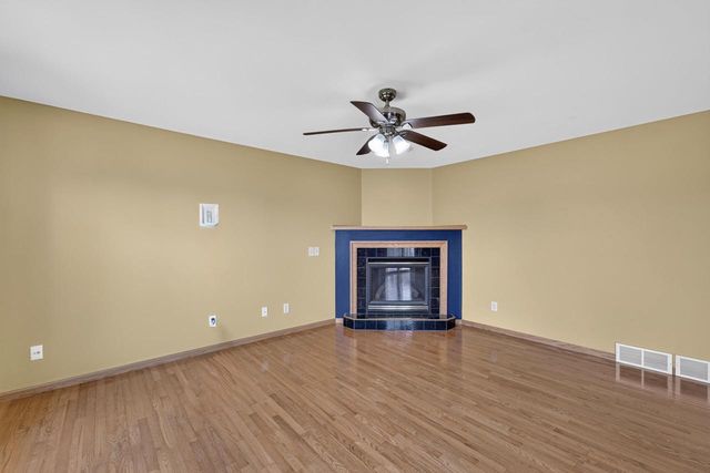 914 Eagle Crest Drive, Madison, WI 53704