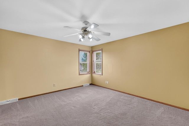 914 Eagle Crest Drive, Madison, WI 53704