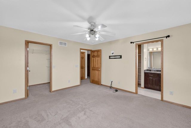 914 Eagle Crest Drive, Madison, WI 53704