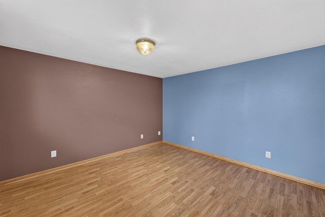 914 Eagle Crest Drive, Madison, WI 53704